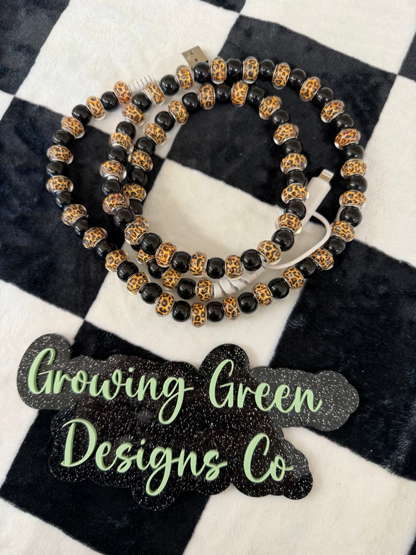 4-in-1 Beaded Charger