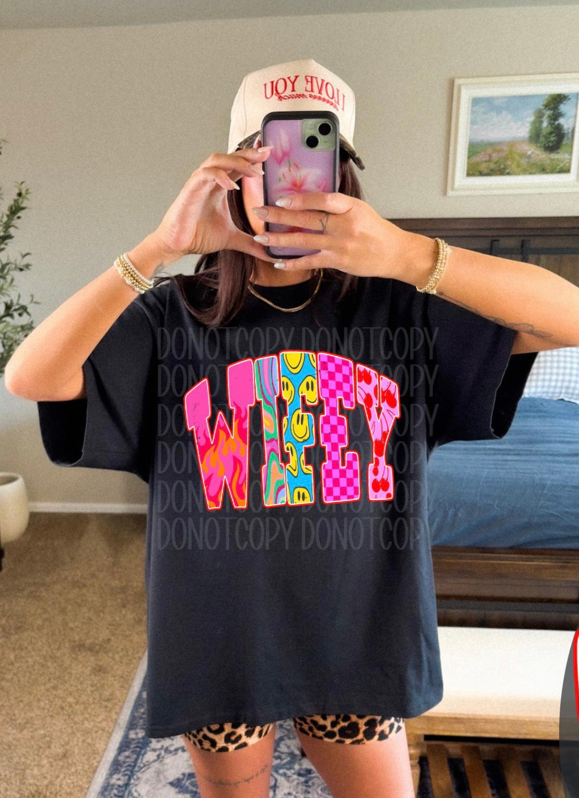Groovy Wifey